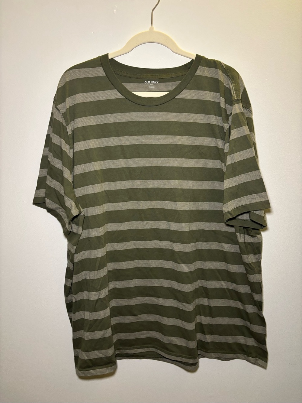 Old Navy Men’s Striped Tee